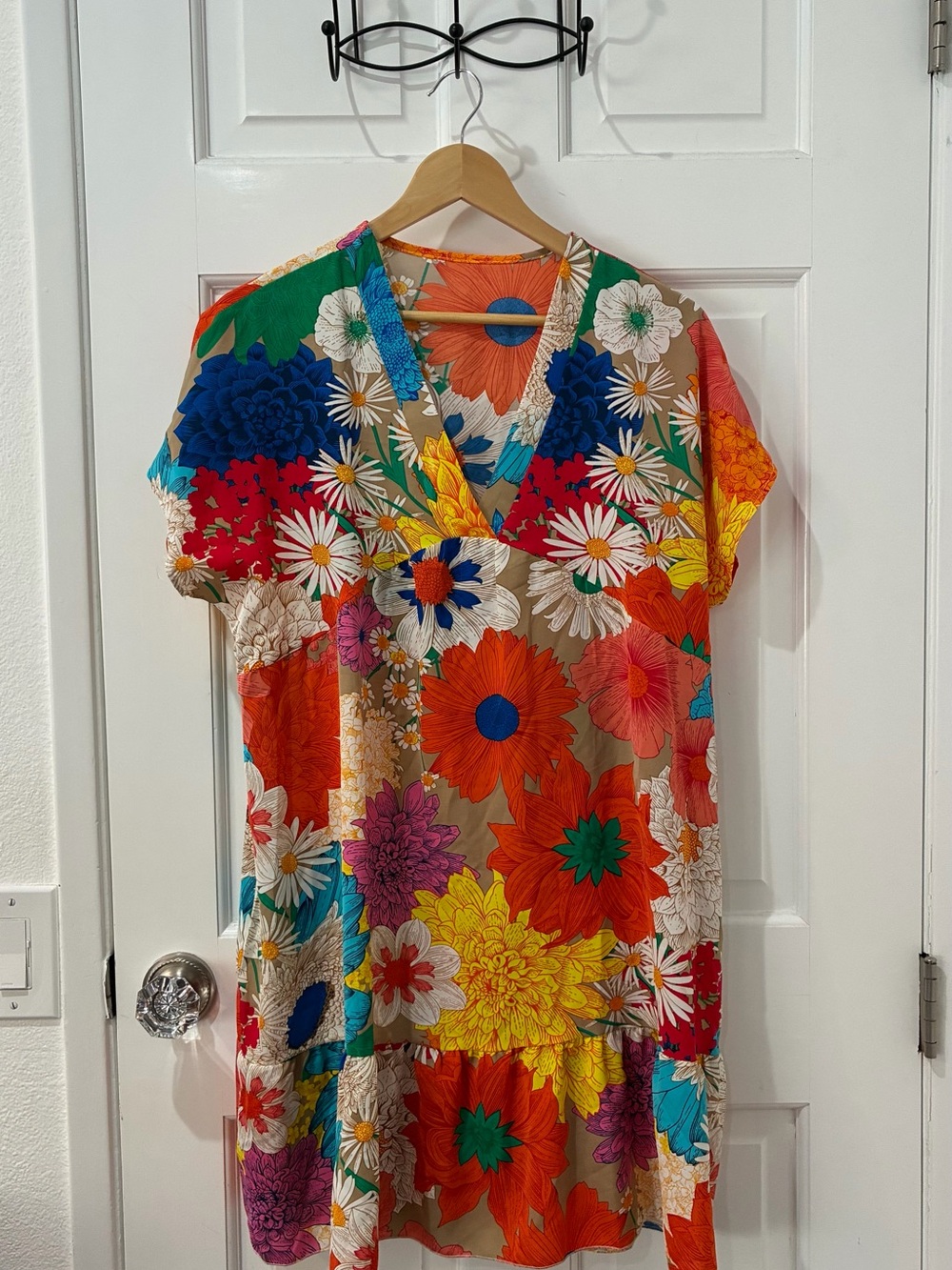 Retro style 60's/70's floral mini dress, large